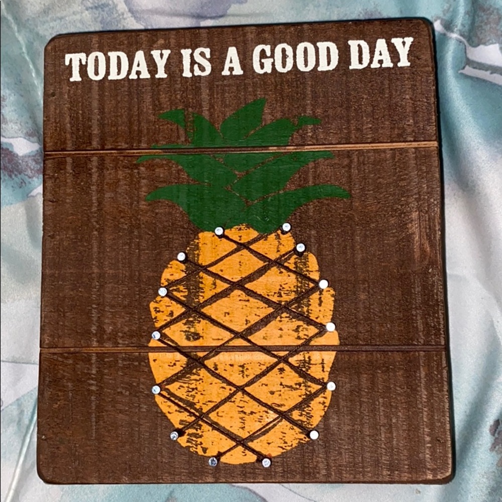 Pineapple wall art decor